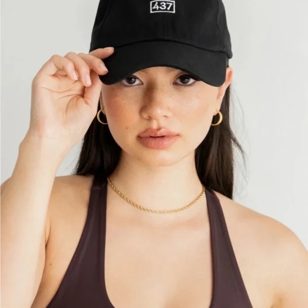 437 “Dad” hat - new condition!